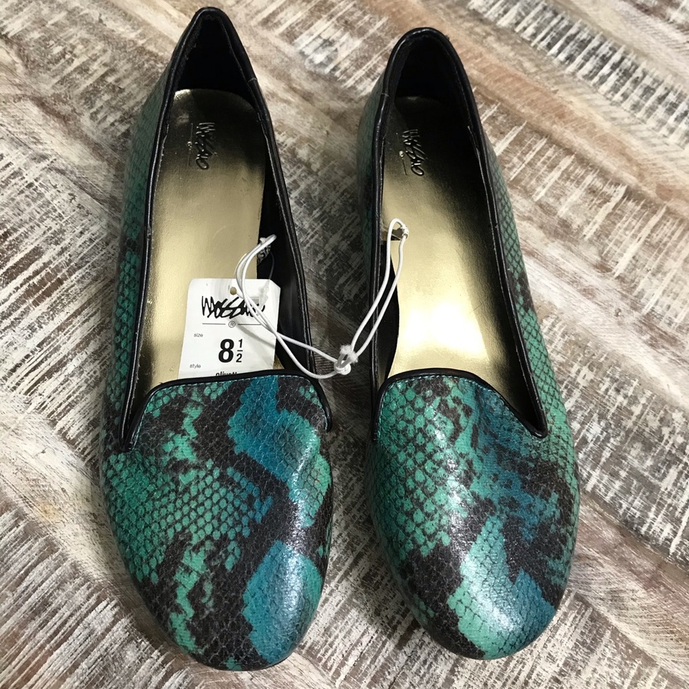 Mossimo teal snake skin loafer NWT